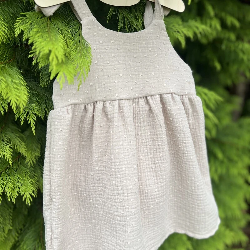 MUŚLINOWA SUKIENKA Z WIĄZANYMI RAMIĄCZKAMI - obrazek 3