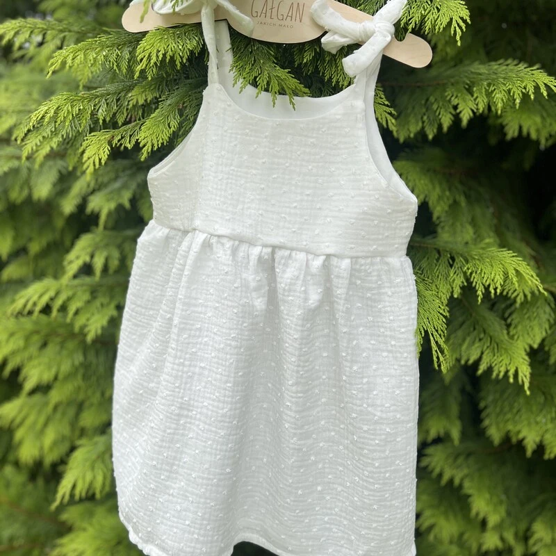 MUŚLINOWA SUKIENKA Z WIĄZANYMI RAMIĄCZKAMI - obrazek 2